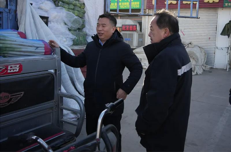 安文哲調(diào)研春節(jié)前市場(chǎng)保供及安全生產(chǎn)工作